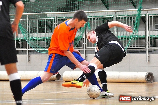 Zdjęcie w galerii na portalu naszraciborz.pl: Rafał Haras rozgromił Grzegorzowice, Harpagany nie dały rady mistrzowi wiadomości z regionu