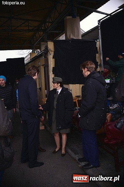 Zdjęcie w galerii na portalu naszraciborz.pl: Przejście graniczne w Chałupkach zamieniło się w plan filmowy. Jan Kidawa Błoński kręci tu film Gwiazdy. Na planie kilku znanych aktorów wiadomości z regionu