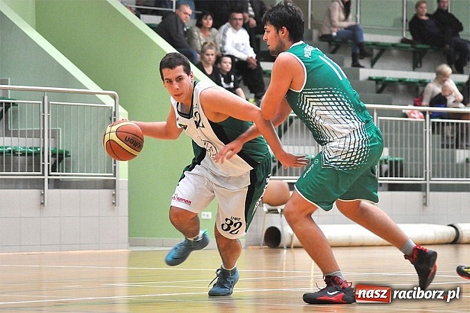 Zdjęcie w galerii na portalu naszraciborz.pl: Koszykówka: Wysoka porażka. Wynik lepszy od gry  wiadomości z regionu