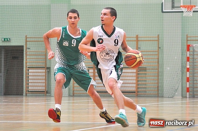 Zdjęcie w galerii na portalu naszraciborz.pl: Koszykówka: Wysoka porażka. Wynik lepszy od gry  wiadomości z regionu