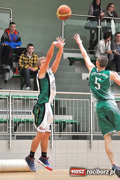 Zdjęcie w galerii na portalu naszraciborz.pl: Koszykówka: Wysoka porażka. Wynik lepszy od gry  wiadomości z regionu