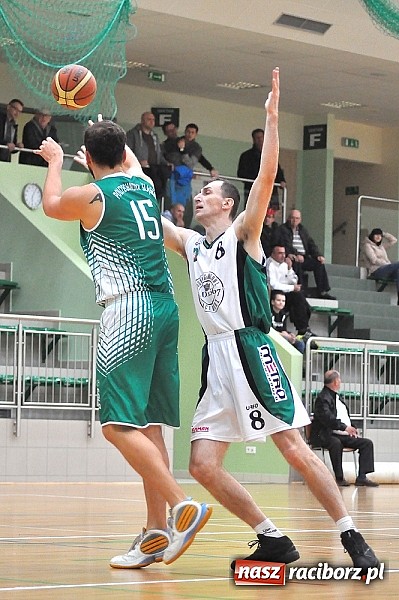Zdjęcie w galerii na portalu naszraciborz.pl: Koszykówka: Wysoka porażka. Wynik lepszy od gry  wiadomości z regionu