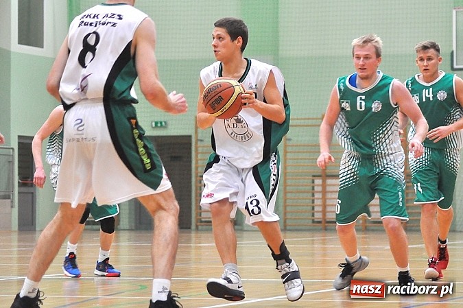 Zdjęcie w galerii na portalu naszraciborz.pl: Koszykówka: Wysoka porażka. Wynik lepszy od gry  wiadomości z regionu