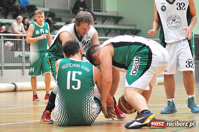 Zdjęcie w galerii na portalu naszraciborz.pl: Koszykówka: Wysoka porażka. Wynik lepszy od gry  wiadomości z regionu