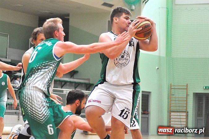 Zdjęcie w galerii na portalu naszraciborz.pl: Koszykówka: Wysoka porażka. Wynik lepszy od gry  wiadomości z regionu