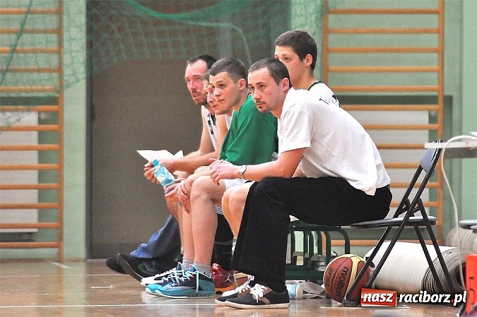 Zdjęcie w galerii na portalu naszraciborz.pl: Koszykówka: Wysoka porażka. Wynik lepszy od gry  wiadomości z regionu