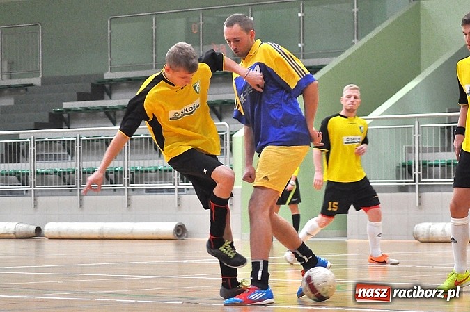 Zdjęcie w galerii na portalu naszraciborz.pl: Sześć stów w plecy trzy punkty do przodu wiadomości z regionu