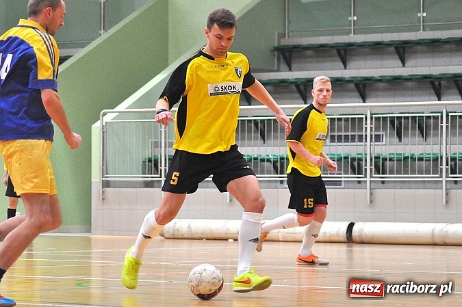 Zdjęcie w galerii na portalu naszraciborz.pl: Sześć stów w plecy trzy punkty do przodu wiadomości z regionu