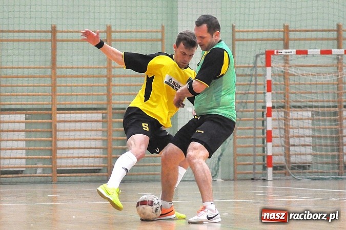 Zdjęcie w galerii na portalu naszraciborz.pl: Sześć stów w plecy trzy punkty do przodu wiadomości z regionu