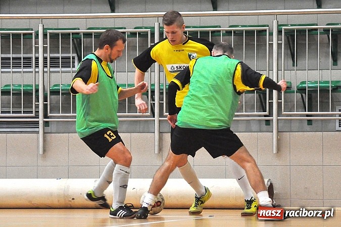 Zdjęcie w galerii na portalu naszraciborz.pl: Sześć stów w plecy trzy punkty do przodu wiadomości z regionu