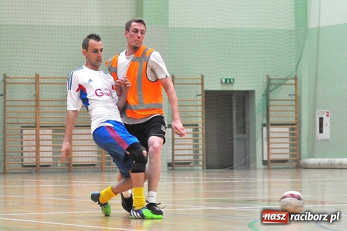 Zdjęcie w galerii na portalu naszraciborz.pl: Sześć stów w plecy trzy punkty do przodu wiadomości z regionu