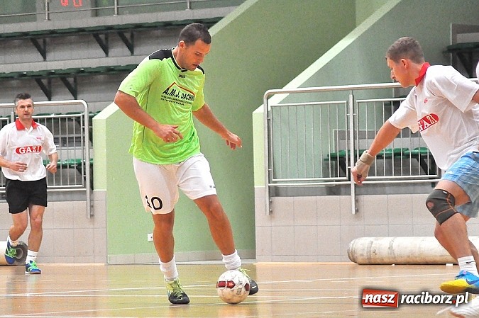 Zdjęcie w galerii na portalu naszraciborz.pl: Sześć stów w plecy trzy punkty do przodu wiadomości z regionu