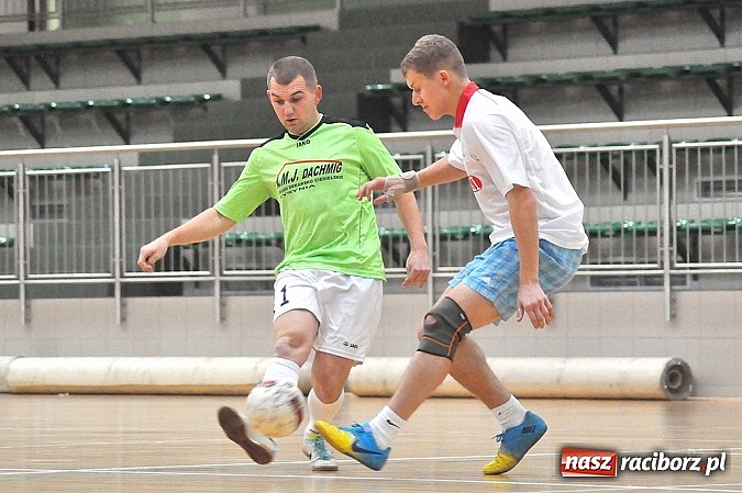 Zdjęcie w galerii na portalu naszraciborz.pl: Sześć stów w plecy trzy punkty do przodu wiadomości z regionu