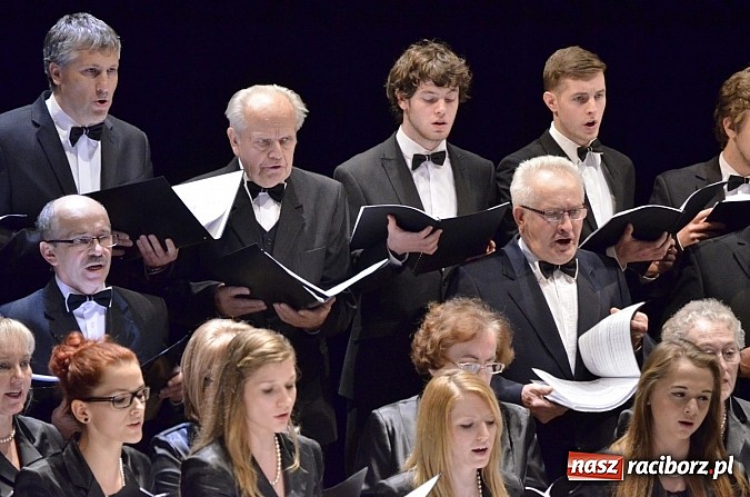 Zdjęcie w galerii na portalu naszraciborz.pl: Wiecz&oacute;r w barokowym nastroju w Raciborskim Centrum Kultury wiadomości z regionu