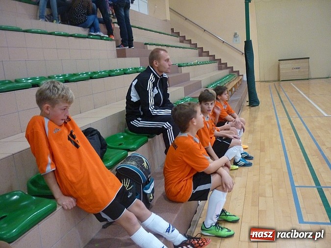 Zdjęcie w galerii na portalu naszraciborz.pl: Powiatowy półfinał Pucharu Tymbarku chłopców U12 wiadomości z regionu