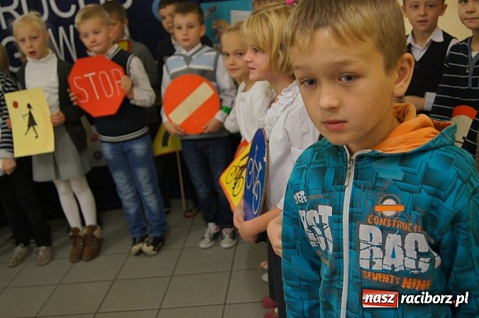 Zdjęcie w galerii na portalu naszraciborz.pl: O bezpieczeństwie drogowym w szkole w Nędzy wiadomości z regionu