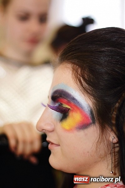 Zdjęcie w galerii na portalu naszraciborz.pl: Fryzjerskie wariacje w Zespole Szkół Zawodowych wiadomości z regionu