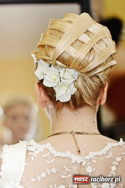 Zdjęcie w galerii na portalu naszraciborz.pl: Fryzjerskie wariacje w Zespole Szkół Zawodowych wiadomości z regionu