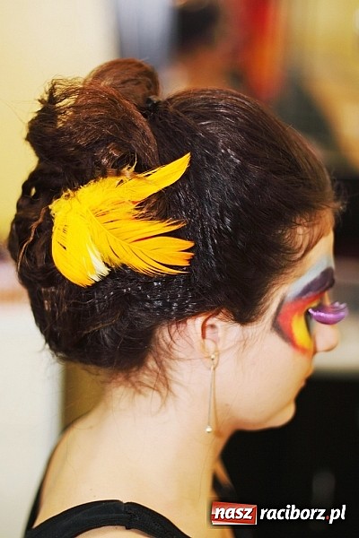 Zdjęcie w galerii na portalu naszraciborz.pl: Fryzjerskie wariacje w Zespole Szkół Zawodowych wiadomości z regionu