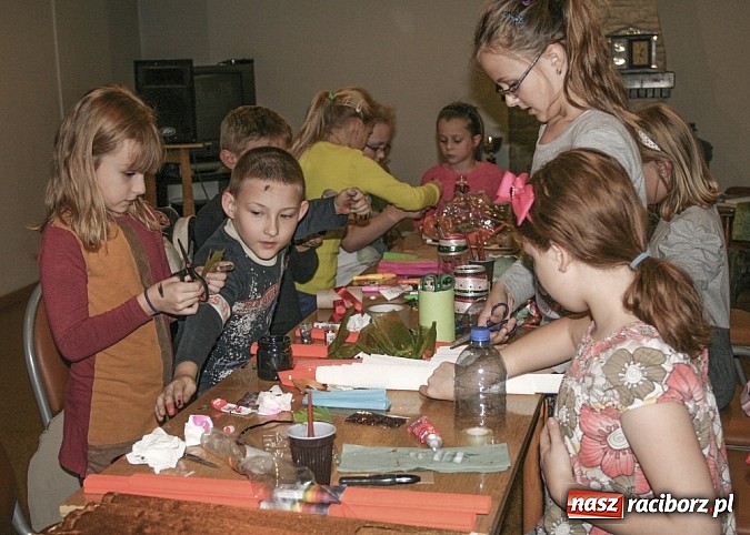 Zdjęcie w galerii na portalu naszraciborz.pl: Z nami tw&oacute;rczo płynie czas wiadomości z regionu