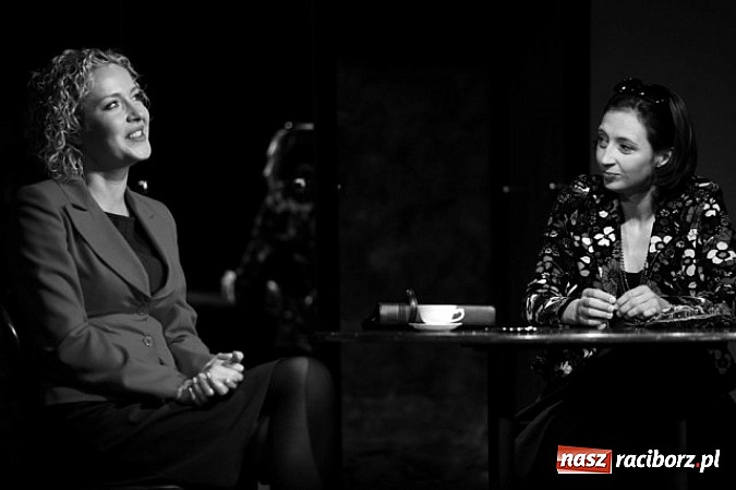 Zdjęcie w galerii na portalu naszraciborz.pl: Wszystko o kobietach na deskach Raciborskiego Centrum Kultury wiadomości z regionu