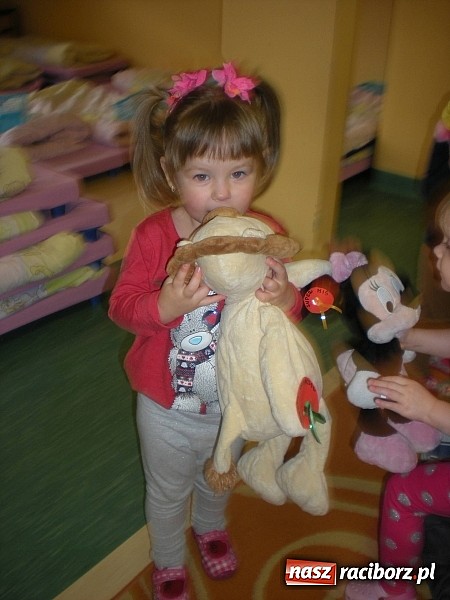 Zdjęcie w galerii na portalu naszraciborz.pl: Żłobkowicze z Raciborza relacjonują Dzień Misia wiadomości z regionu