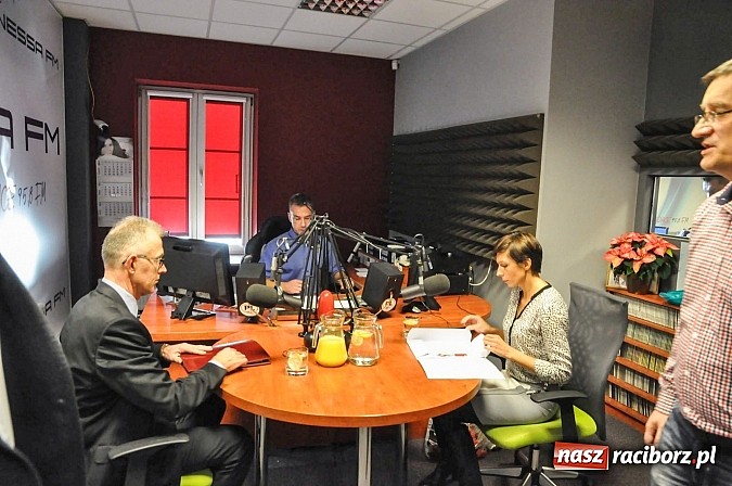 Zdjęcie w galerii na portalu naszraciborz.pl: Debata wyborcza Ronin-Lenk - pełny zapis wiadomości z regionu