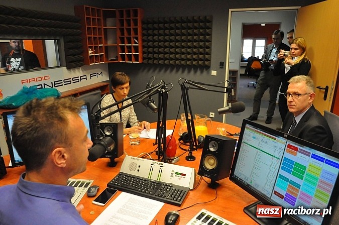 Zdjęcie w galerii na portalu naszraciborz.pl: Debata wyborcza Ronin-Lenk - pełny zapis wiadomości z regionu