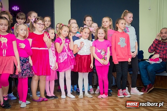 Zdjęcie w galerii na portalu naszraciborz.pl: Jesienne tańczenie w MDK wiadomości z regionu