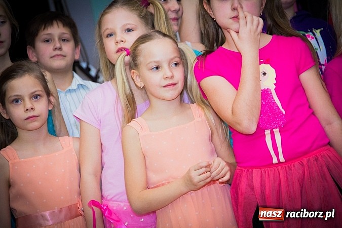 Zdjęcie w galerii na portalu naszraciborz.pl: Jesienne tańczenie w MDK wiadomości z regionu