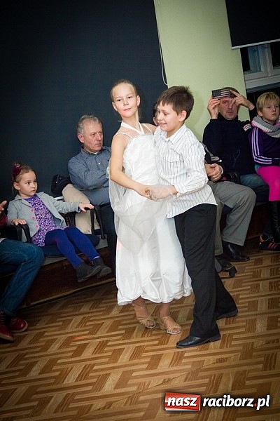 Zdjęcie w galerii na portalu naszraciborz.pl: Jesienne tańczenie w MDK wiadomości z regionu
