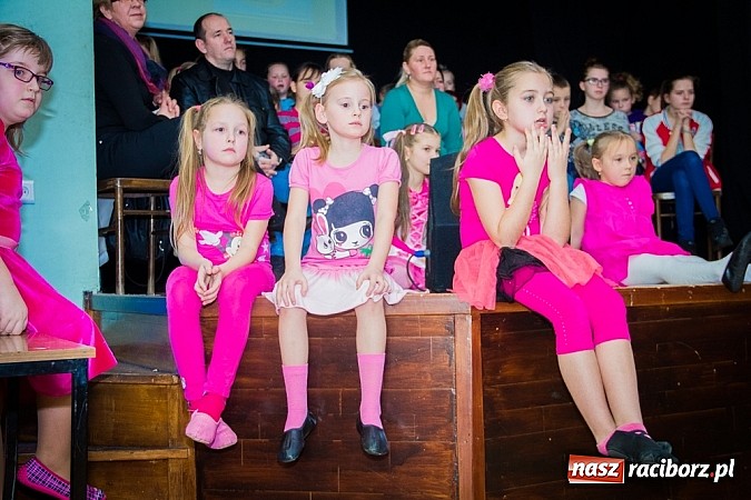 Zdjęcie w galerii na portalu naszraciborz.pl: Jesienne tańczenie w MDK wiadomości z regionu