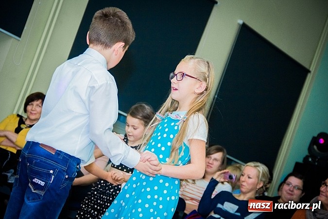 Zdjęcie w galerii na portalu naszraciborz.pl: Jesienne tańczenie w MDK wiadomości z regionu