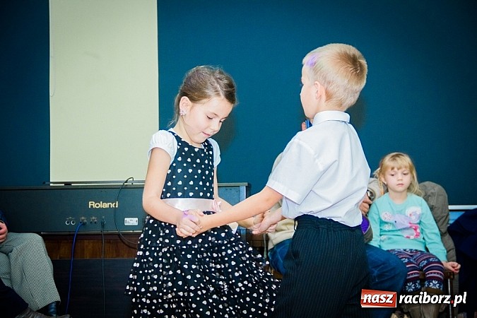 Zdjęcie w galerii na portalu naszraciborz.pl: Jesienne tańczenie w MDK wiadomości z regionu
