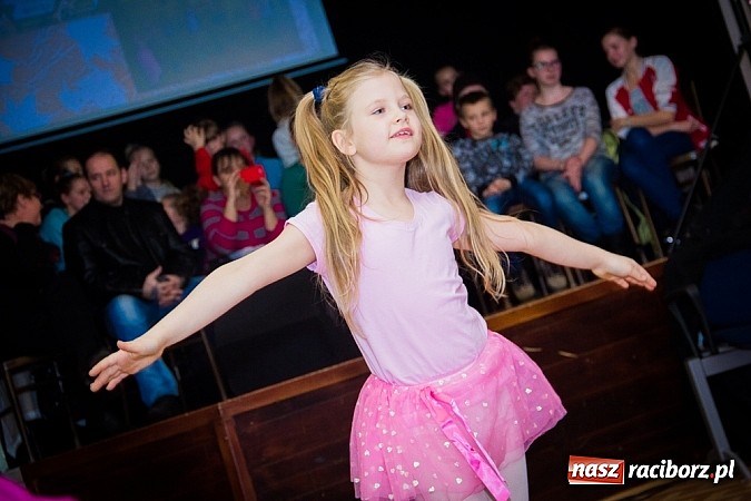 Zdjęcie w galerii na portalu naszraciborz.pl: Jesienne tańczenie w MDK wiadomości z regionu