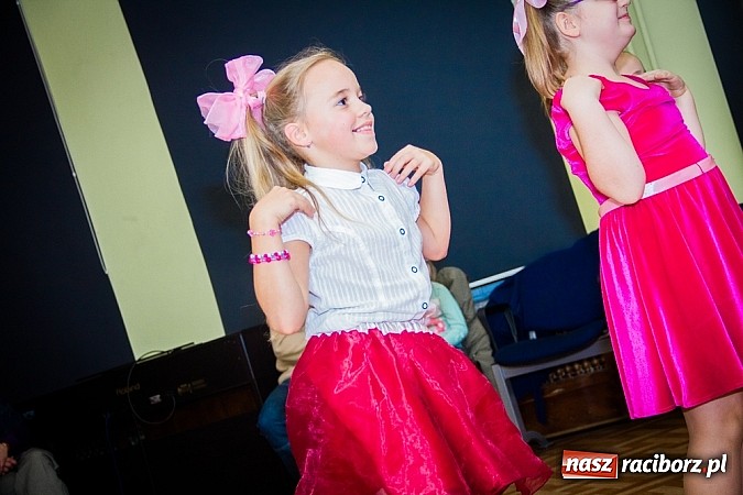 Zdjęcie w galerii na portalu naszraciborz.pl: Jesienne tańczenie w MDK wiadomości z regionu