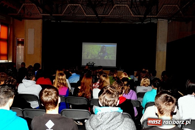 Zdjęcie w galerii na portalu naszraciborz.pl: Co słychać u Kuzyna? Sukcesy filmu raciborskiego ZSOMS wiadomości z regionu