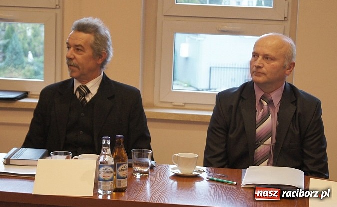 Zdjęcie w galerii na portalu naszraciborz.pl: Radni i w&oacute;jt w Nędzy już po ślubowaniu wiadomości z regionu