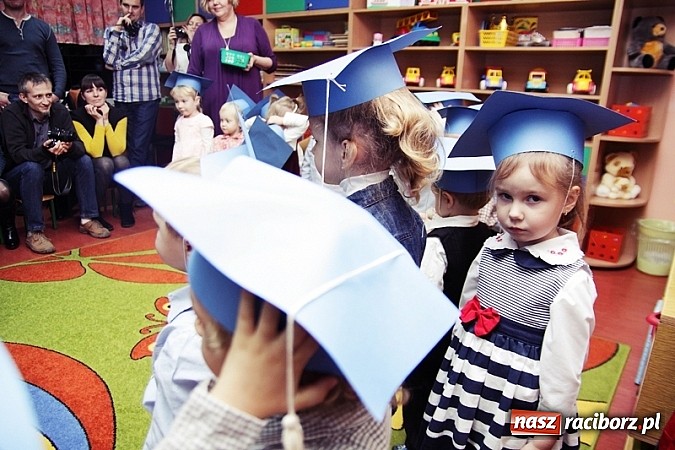 Zdjęcie w galerii na portalu naszraciborz.pl: Prezydent pasował przedszkolaki w Przedszkolu nr 23 wiadomości z regionu