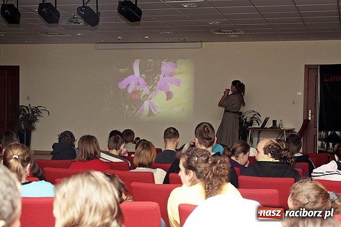 Zdjęcie w galerii na portalu naszraciborz.pl: Festiwal Podróżniczy Wiatraki rozpoczęty  wiadomości z regionu