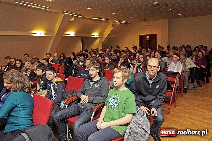 Zdjęcie w galerii na portalu naszraciborz.pl: Festiwal Podróżniczy Wiatraki rozpoczęty  wiadomości z regionu