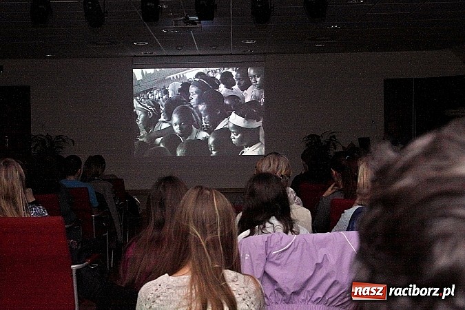 Zdjęcie w galerii na portalu naszraciborz.pl: Festiwal Podróżniczy Wiatraki rozpoczęty  wiadomości z regionu