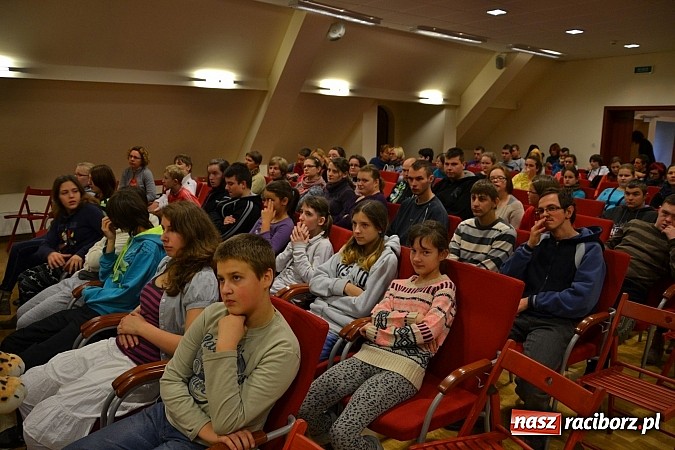 Zdjęcie w galerii na portalu naszraciborz.pl: Festiwal Podróżniczy Wiatraki rozpoczęty  wiadomości z regionu