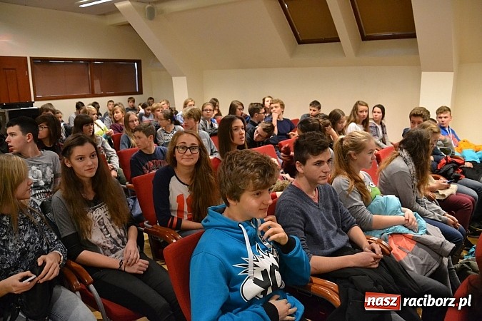 Zdjęcie w galerii na portalu naszraciborz.pl: Festiwal Podróżniczy Wiatraki rozpoczęty  wiadomości z regionu