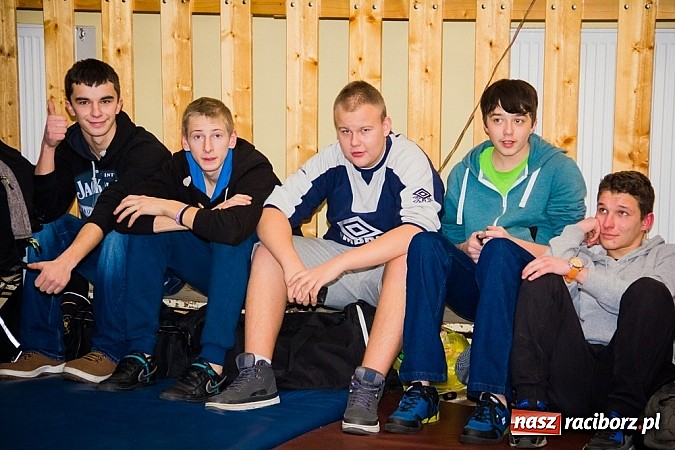 Zdjęcie w galerii na portalu naszraciborz.pl: Świetna zabawa w czasie Nocy Tolerancji w Gimnazjum Nr 5 wiadomości z regionu