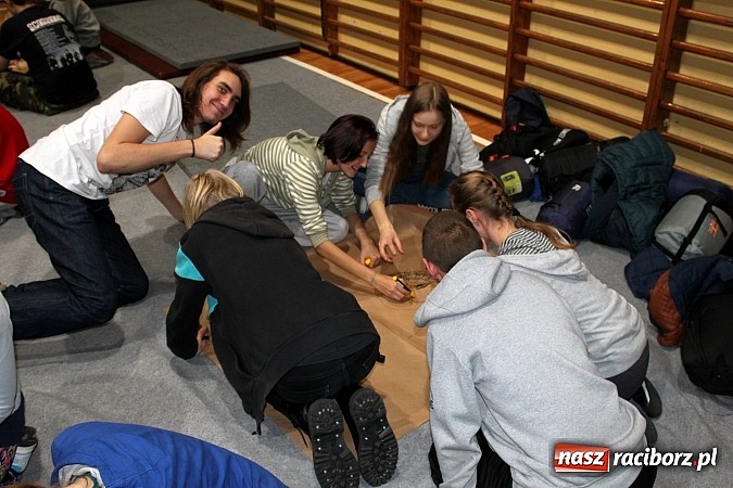 Zdjęcie w galerii na portalu naszraciborz.pl: Świetna zabawa w czasie Nocy Tolerancji w Gimnazjum Nr 5 wiadomości z regionu