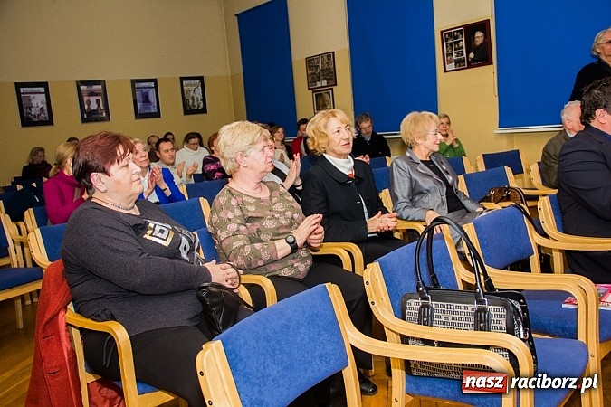 Zdjęcie w galerii na portalu naszraciborz.pl: Promocja 20. Almanachu Prowincjonalnego wiadomości z regionu
