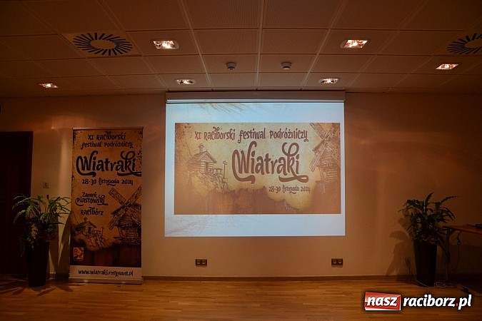 Zdjęcie w galerii na portalu naszraciborz.pl: XI Festiwal Podróżniczy Wiatraki - pełna sala na Bieleckim wiadomości z regionu