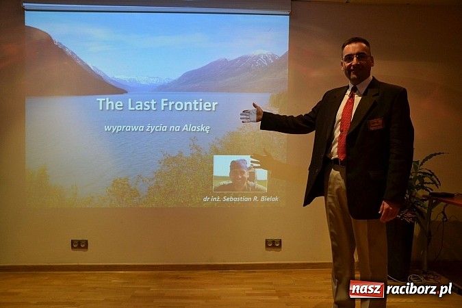 Zdjęcie w galerii na portalu naszraciborz.pl: XI Festiwal Podróżniczy Wiatraki - pełna sala na Bieleckim wiadomości z regionu