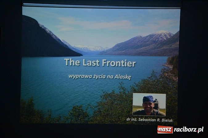 Zdjęcie w galerii na portalu naszraciborz.pl: XI Festiwal Podróżniczy Wiatraki - pełna sala na Bieleckim wiadomości z regionu